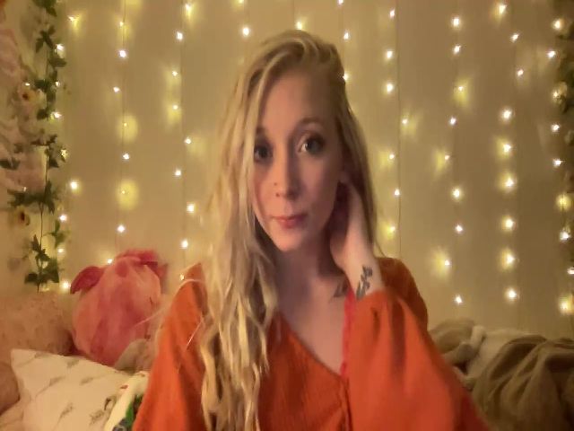 Live sex webcam photo for Izziekay #271177274