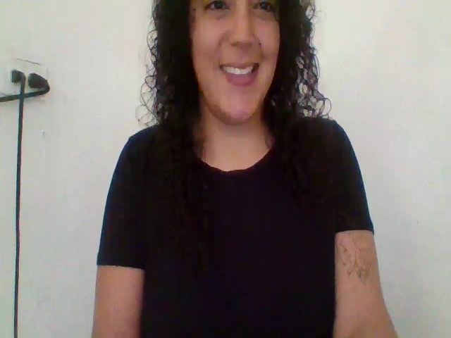 Live sex webcam photo for Wendy6966 #271189729