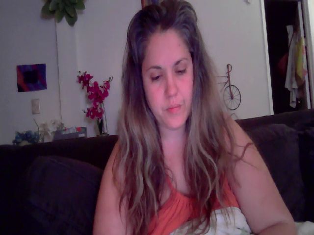 Live sex webcam photo for Laural55 #271179409