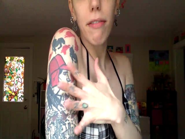 Live sex webcam photo for ChloeFawn #271189637