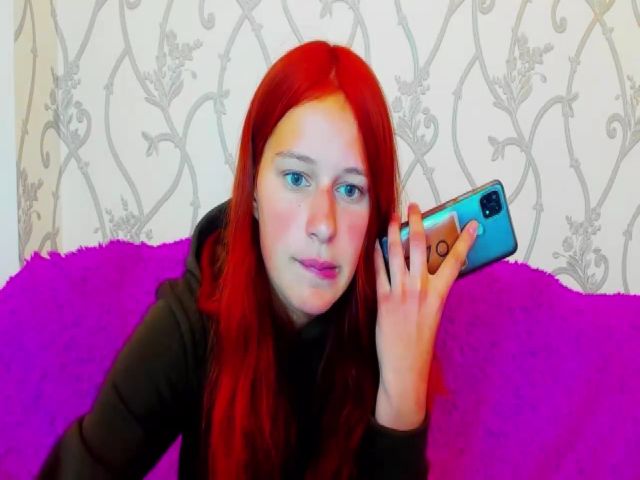 Live sex webcam photo for Lili__Anna #271185260