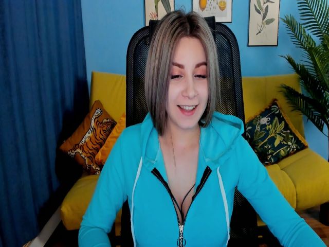 Live sex webcam photo for EricaMeiers #271190322