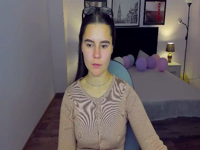 Live sex webcam photo for BellaGraceful #271183309