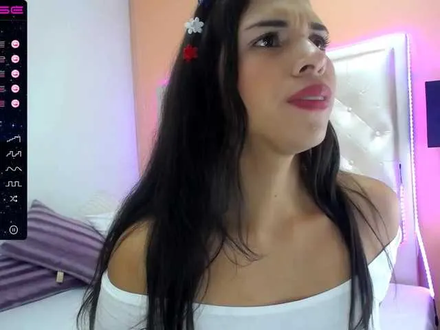 Live sex webcam photo for kendrasaint #271184291