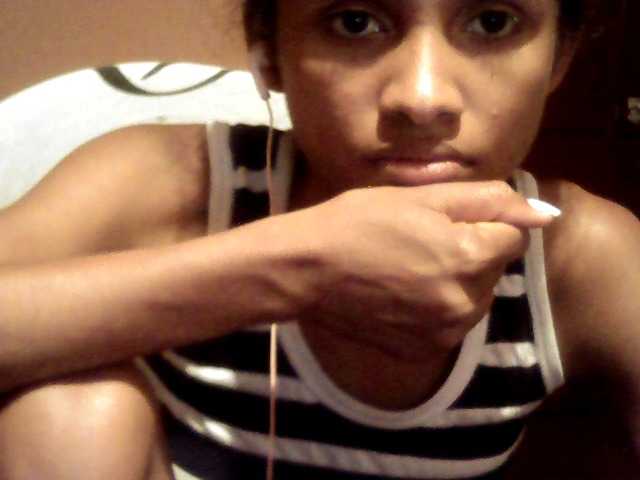 Live sex webcam photo for AfricasDiamon #271189399