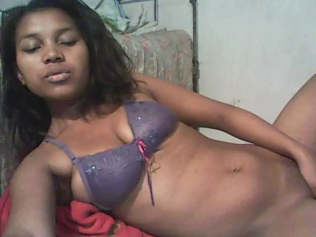 Live sex webcam photo for Julianah1 #271180330