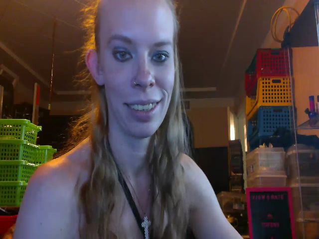 Live sex webcam photo for PrincessV7 #271178627