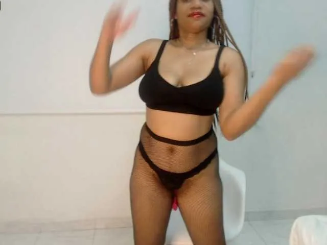 Live sex webcam photo for SammyPalacios #271184272