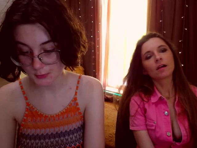 Live sex webcam photo for MilliKristal #271182905