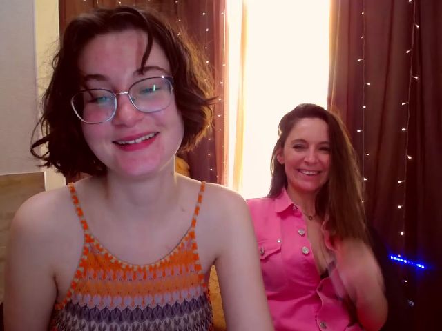 Live sex webcam photo for MilliKristal #271183125