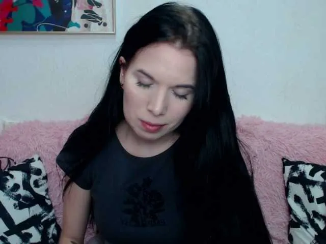 Live sex webcam photo for bubochka- #271183808
