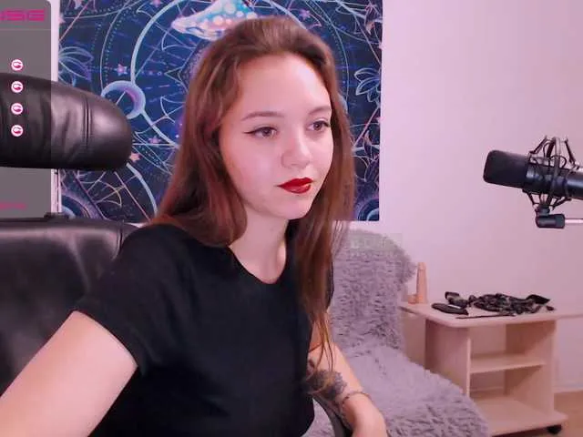 Live sex webcam photo for Vika-delasy #271183566