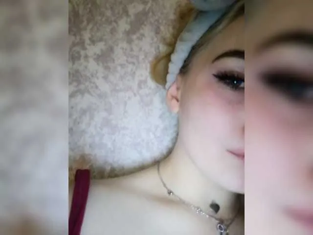 Live sex webcam photo for Lanaanala #271187809