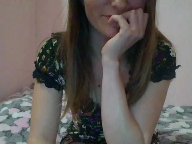 Live sex webcam photo for Yulia619 #271175628