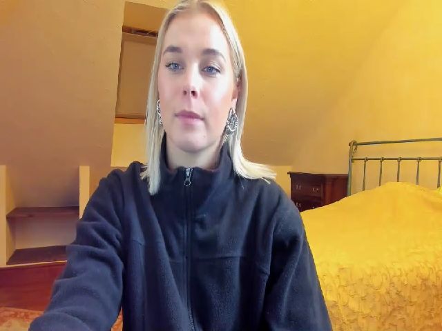 Live sex webcam photo for Merli_Lovely #271187380