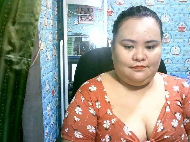 Live sex webcam photo for Asianlyn #271188187