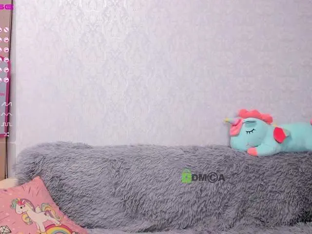 Live sex webcam photo for Pepetka22 #271205721