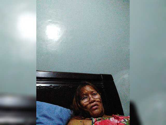 Live sex webcam photo for classygirl #271201898