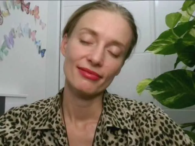 Live sex webcam photo for CelesteKissab #271206480