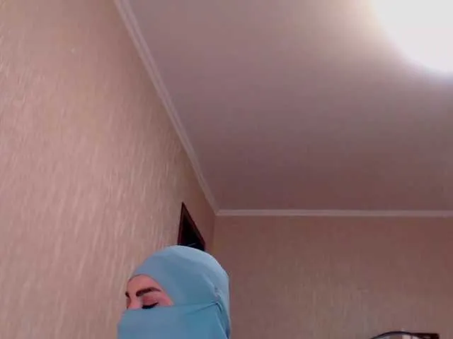 Live sex webcam photo for Blue-Eyes1 #271201234