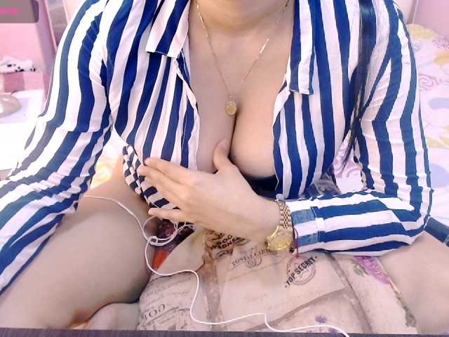 Live sex webcam photo for xPrettyhellen #271194362