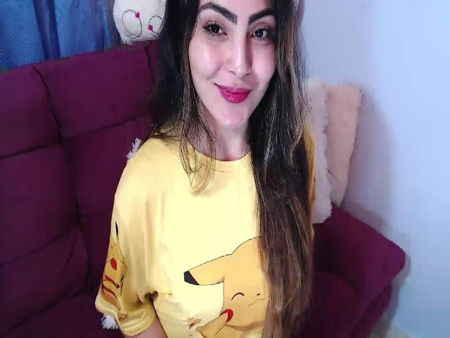 Live sex webcam photo for CARMENVILLA1 #271196876