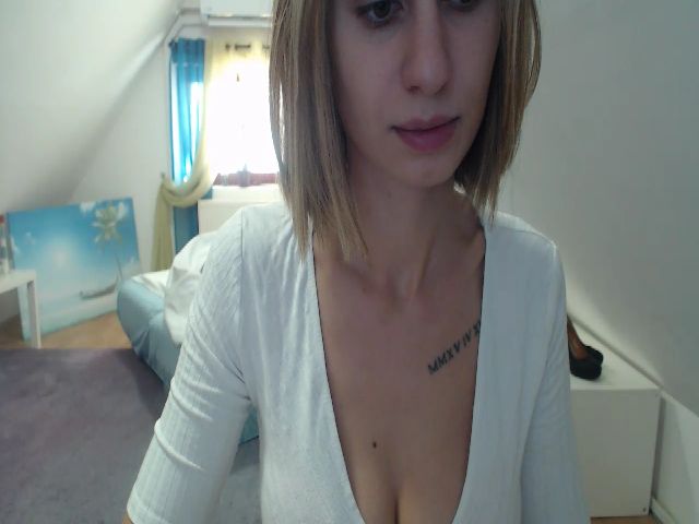 Live sex webcam photo for Annaabel18 #271199285