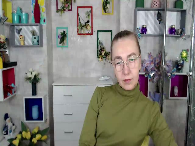 Live sex webcam photo for Greybunny #271199893