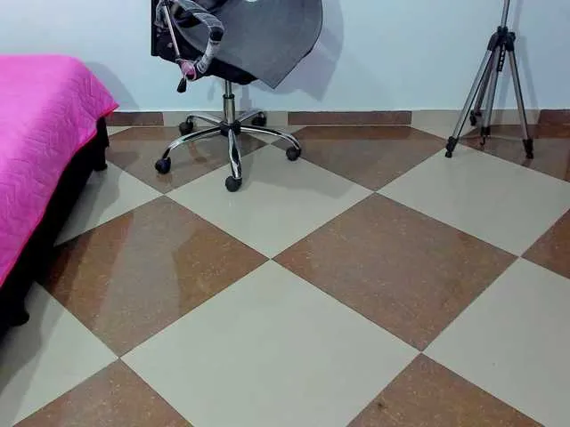 Live sex webcam photo for lalita2 #271206782