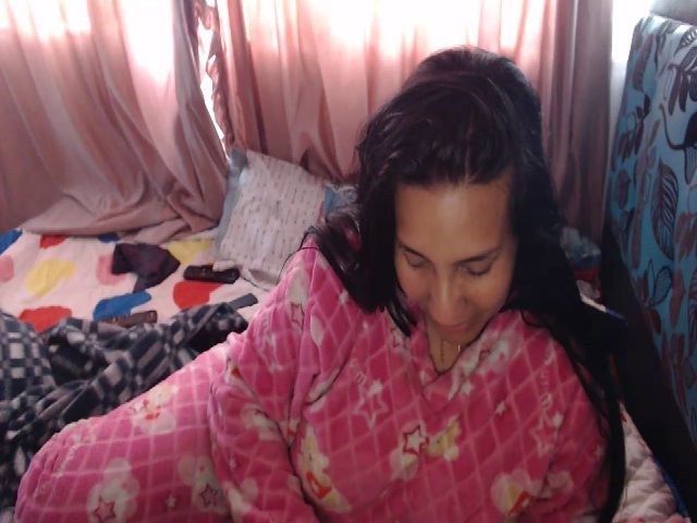 Live sex webcam photo for Gaby_blue #271200832