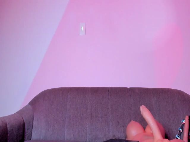 Live sex webcam photo for AntonelaBella #271199106