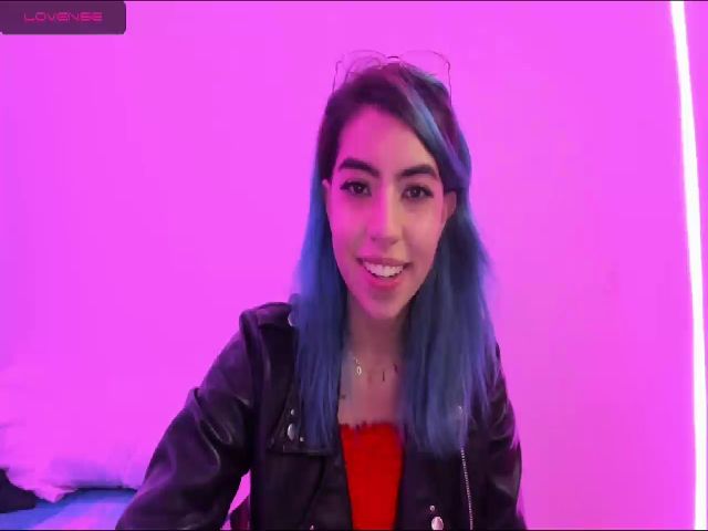 Live sex webcam photo for Sugaar_baby #271194868