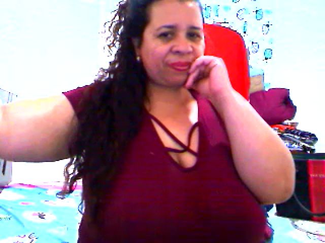 Live sex webcam photo for LatinaBigAss4 #271209792