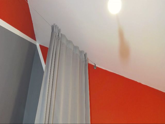 Live sex webcam photo for Viviana05 #271197309