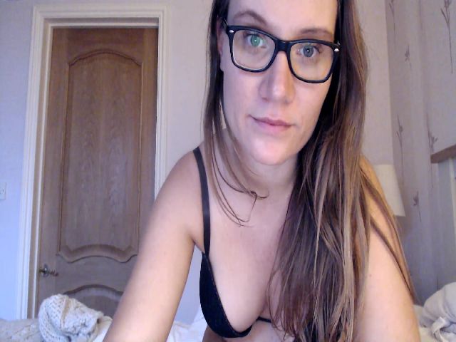 Live sex webcam photo for JennyMFC #271204405