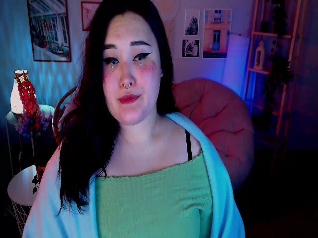 Live sex webcam photo for EsmiraWaild #271209657