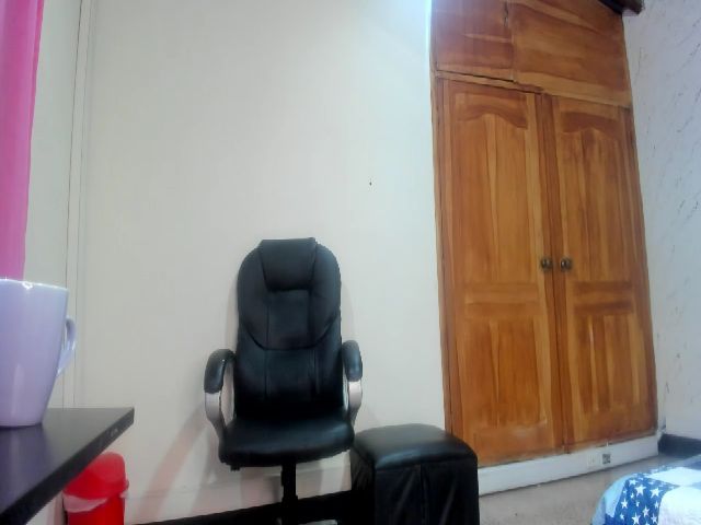 Live sex webcam photo for Marilyncruz__ #271200515