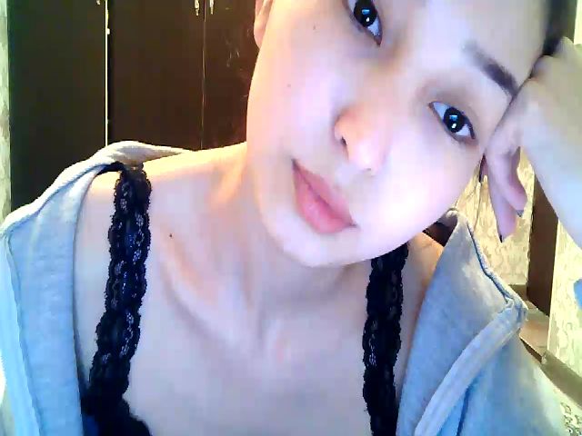 Live sex webcam photo for MissMolly____ #271210087