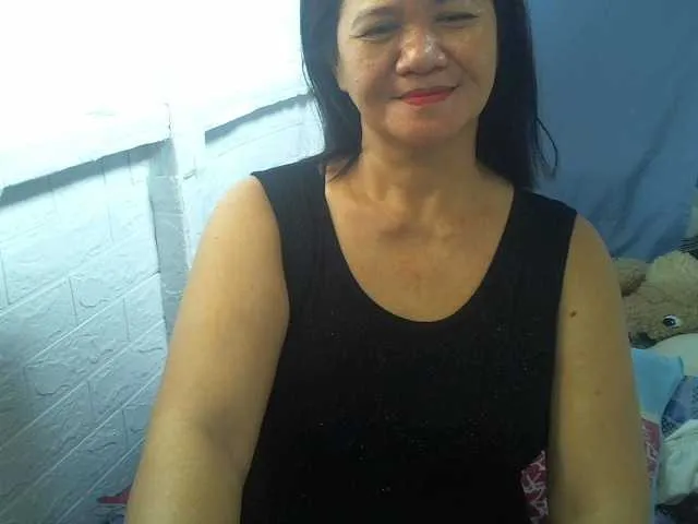 Live sex webcam photo for sexxyicee69 #271193789