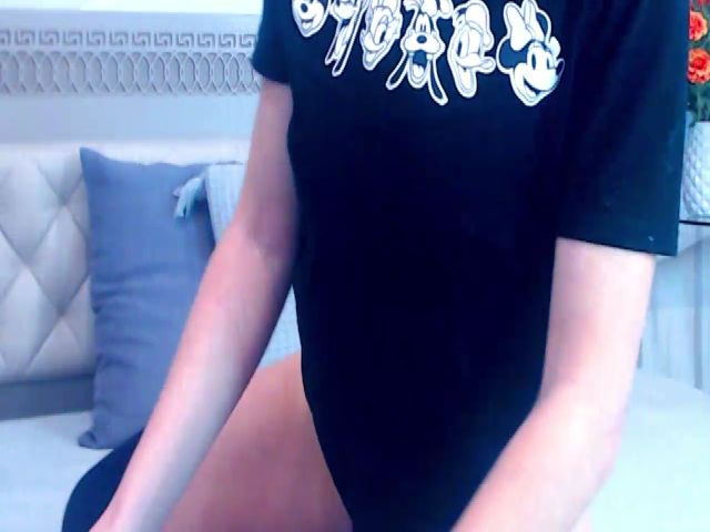 Live sex webcam photo for Anntje #271199590