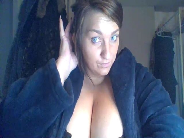 Live sex webcam photo for Curvykay28 #271204474