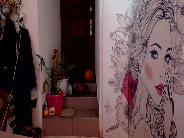 Live sex webcam photo for LiliaCrania #271199110