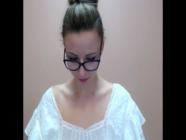 Live sex webcam photo for SweettDrream #271204882