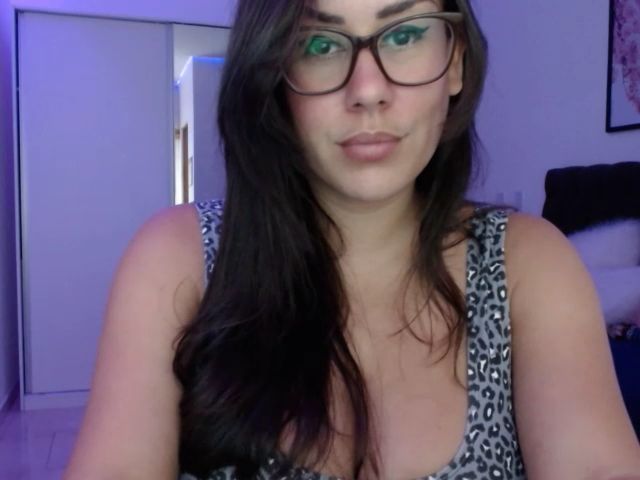 Live sex webcam photo for MrsLovage #271205245