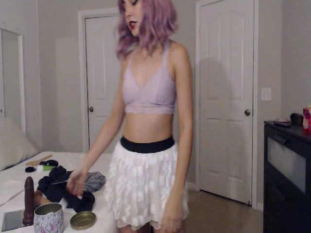 Live sex webcam photo for EmmaLaLatina #271200528