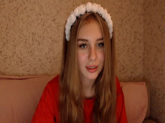 Live sex webcam photo for Aeritta #271208978