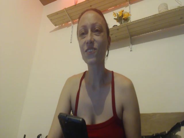 Live sex webcam photo for Ally_Hottie #271207682