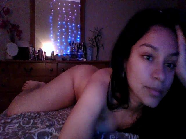 Live sex webcam photo for Adrianaxo1 #271194968