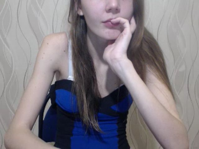 Live sex webcam photo for Loolalolaaa #271203629