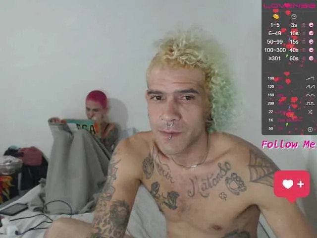 Live sex webcam photo for crazycouple66 #271197820
